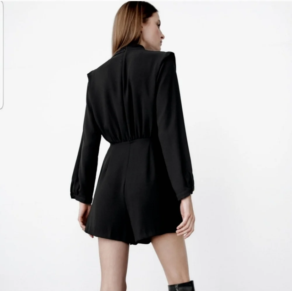 Zara Black Long Sleeve Gold Button Romper Size S LIKE NEW Y-2552